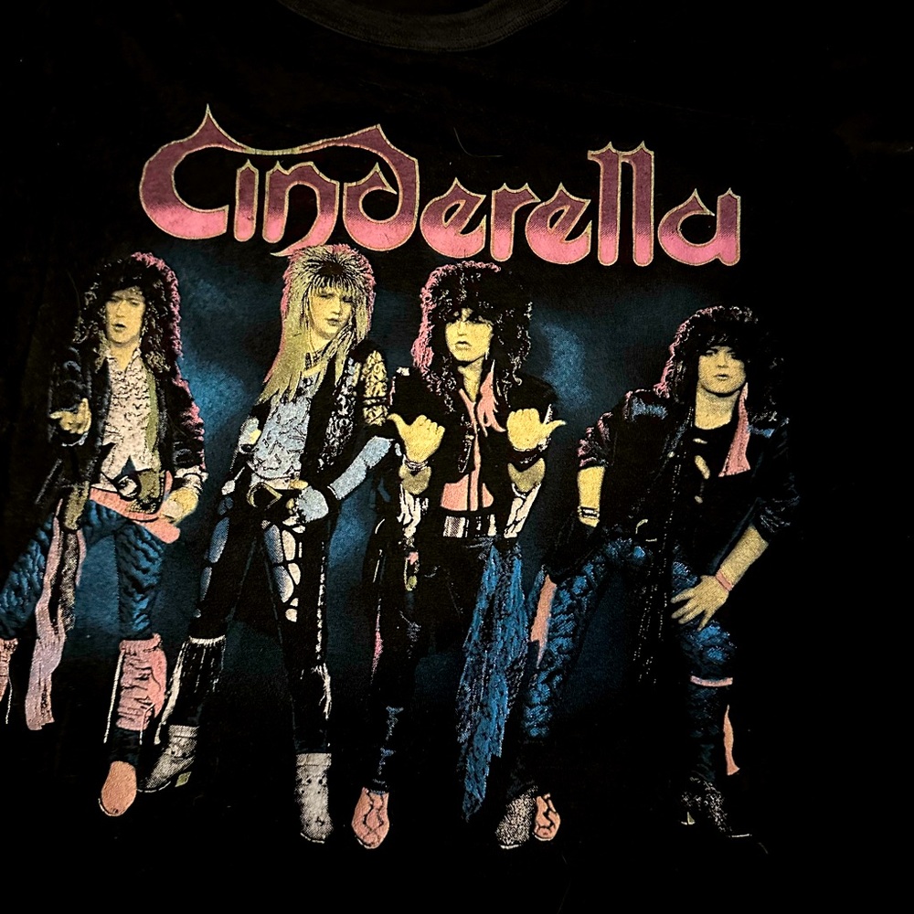 Vintage CINDERELLA concert T